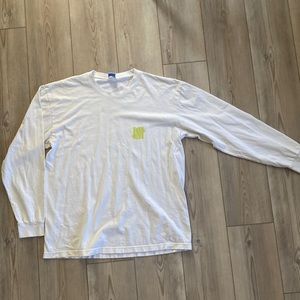 Long sleeved Undefeated Men’s Large Shirt